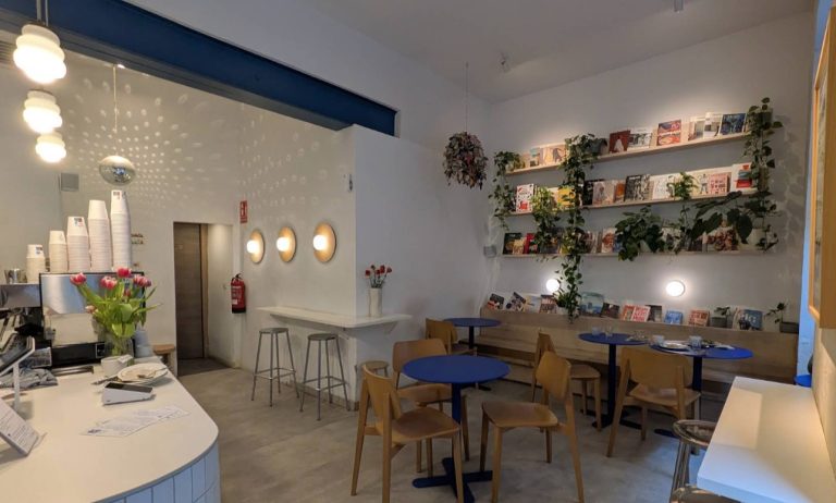 Etual Cafe