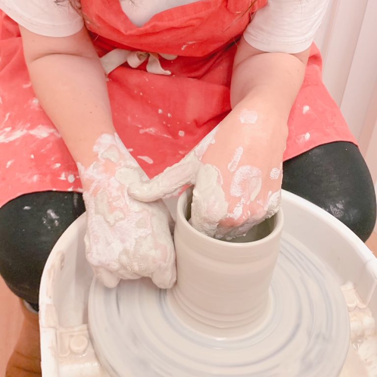 Talleres ceramica Madrid familias